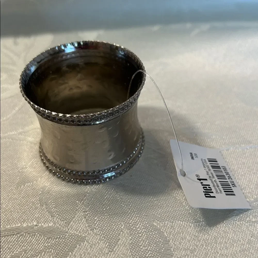 Pier 1 Hammered Silver Napkin Rings six piece Set NWT